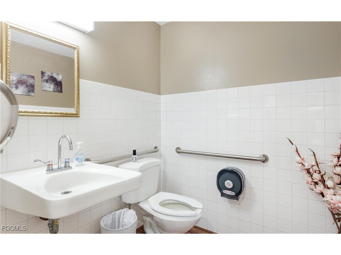 12734 Kenwood Lane #44 Fort Myers FL 33907 2025021324 image5