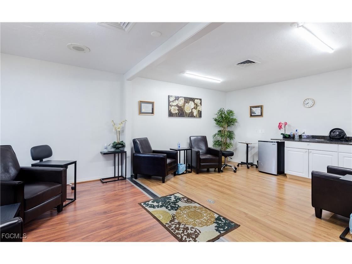 12734 Kenwood Lane #44 Fort Myers FL 33907 2025021324 image8