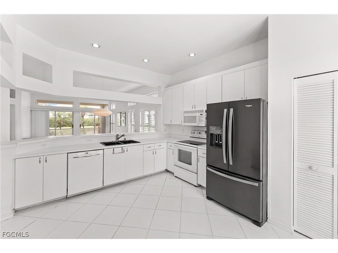 12739 Devonshire Lakes Circle Fort Myers FL 33913 2026009827 image13