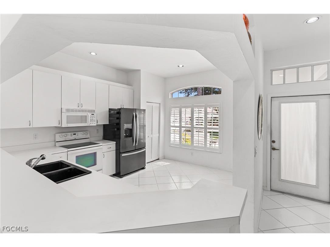 12739 Devonshire Lakes Circle Fort Myers FL 33913 2026009827 image15
