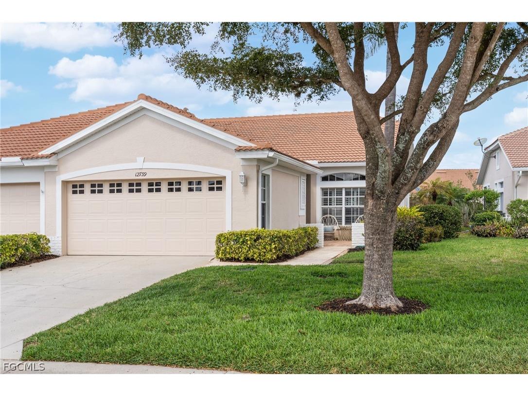 12739 Devonshire Lakes Circle Fort Myers FL 33913 2026009827 image2