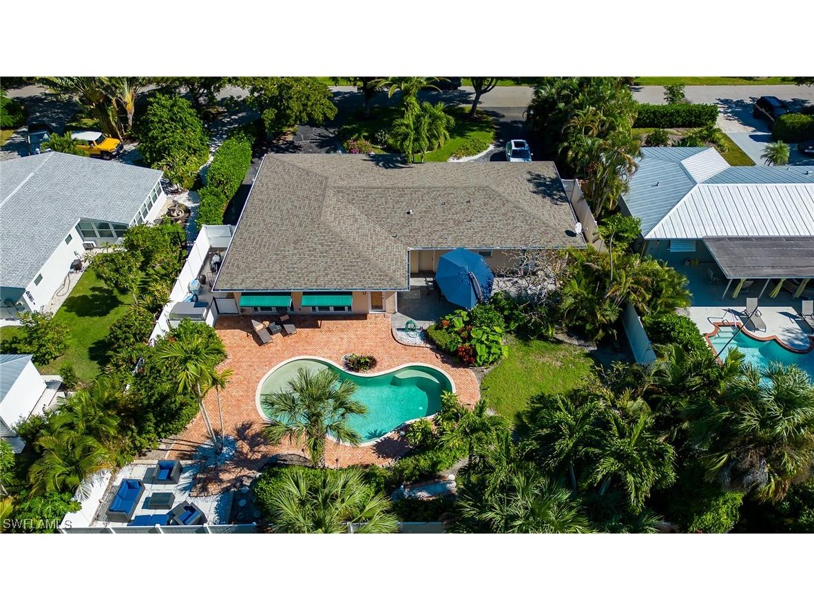 1274 Pine Court Naples FL 34102 223080065 image1