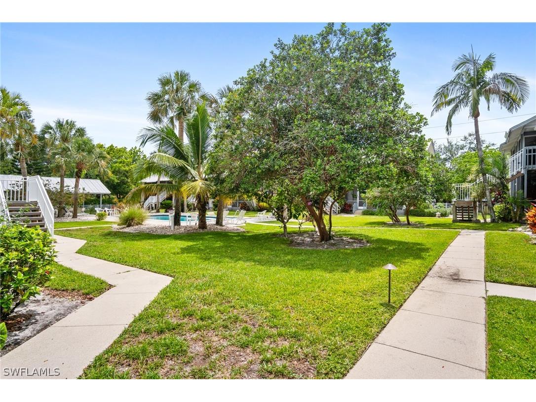 1275 7th Avenue N #201 Naples FL 34102 226008738 image30