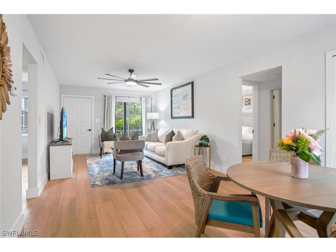 1275 7th Avenue N #201 Naples FL 34102 226008738 image4