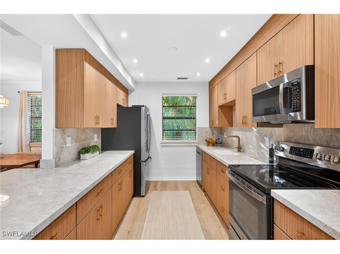 1275 8th Avenue N Naples FL 34102 226003361 image9