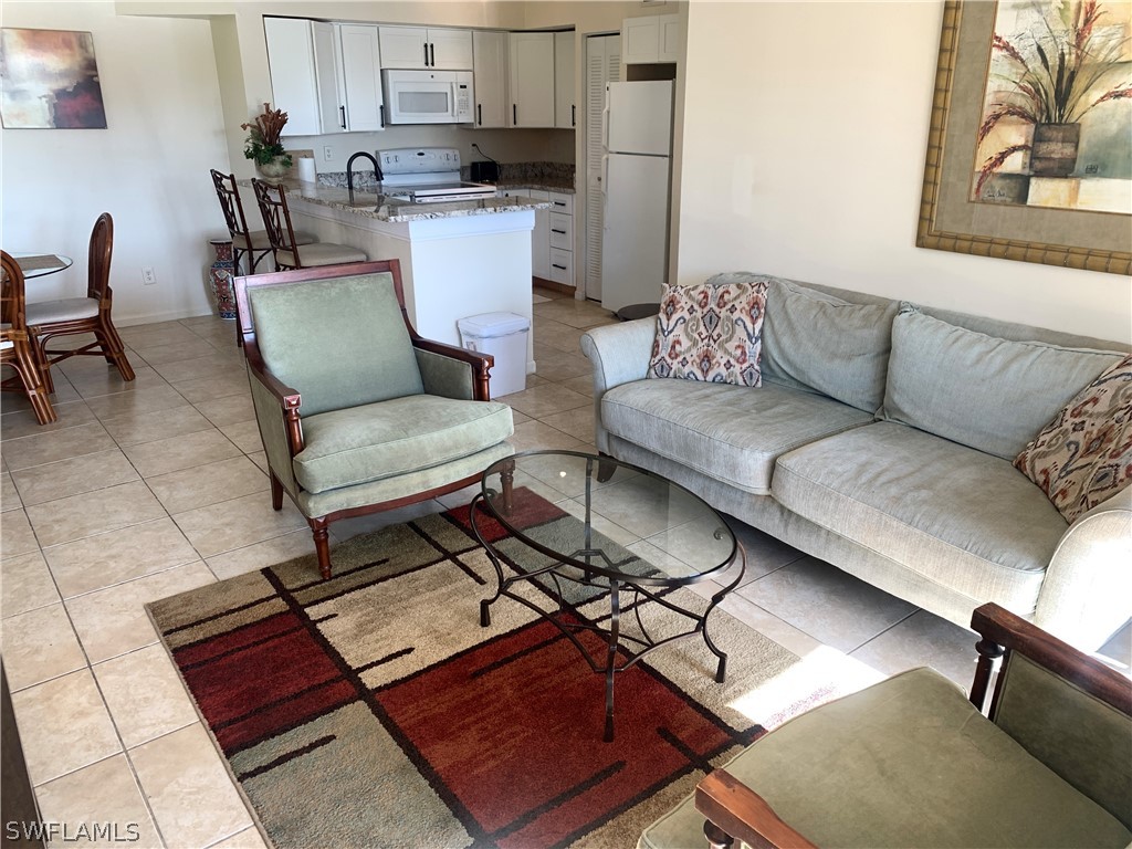 1275 Wildwood Lakes Boulevard #2-108 Naples FL 34104 226010588 image5