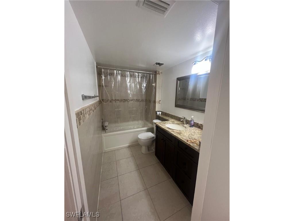 1275 Wildwood Lakes Boulevard #202 Naples FL 34104 225066747 image11