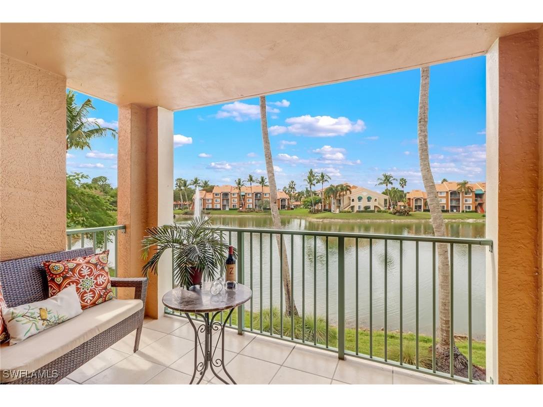 1275 Wildwood Lakes Boulevard #204 Naples FL 34104 225027064 image1