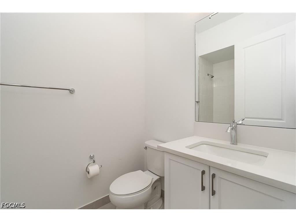 12750 Woodbury Drive Estero FL 33928 2026018820 image11