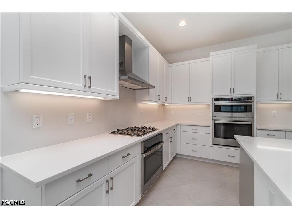 12750 Woodbury Drive Estero FL 33928 2026018820 image4