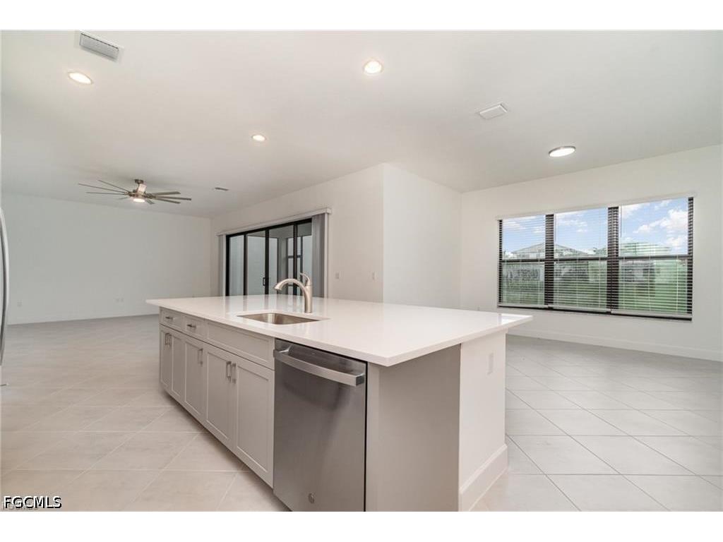 12750 Woodbury Drive Estero FL 33928 2026018820 image5