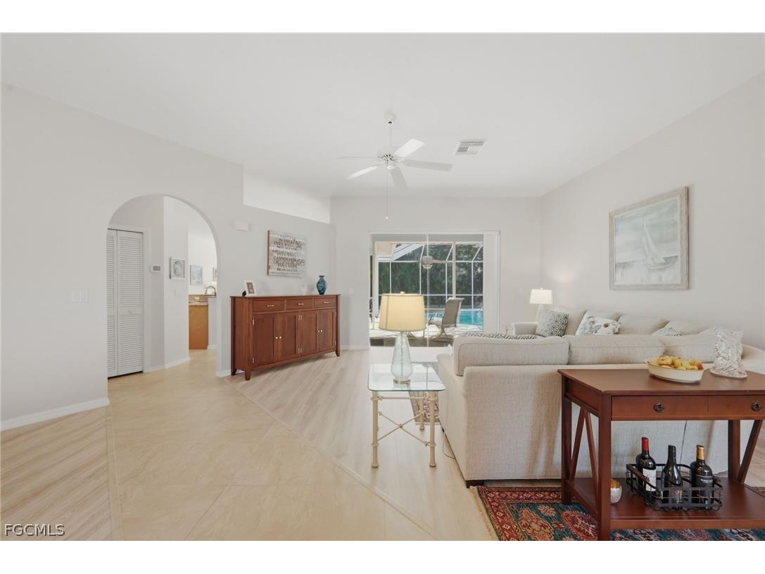 12751 Chartwell Drive Fort Myers FL 33912 2026007280 image8