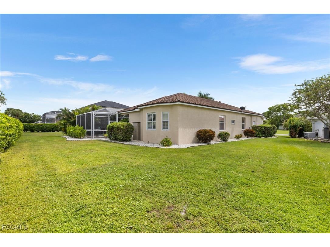 12756 Kedleston Circle Fort Myers FL 33912 2025012962 image36