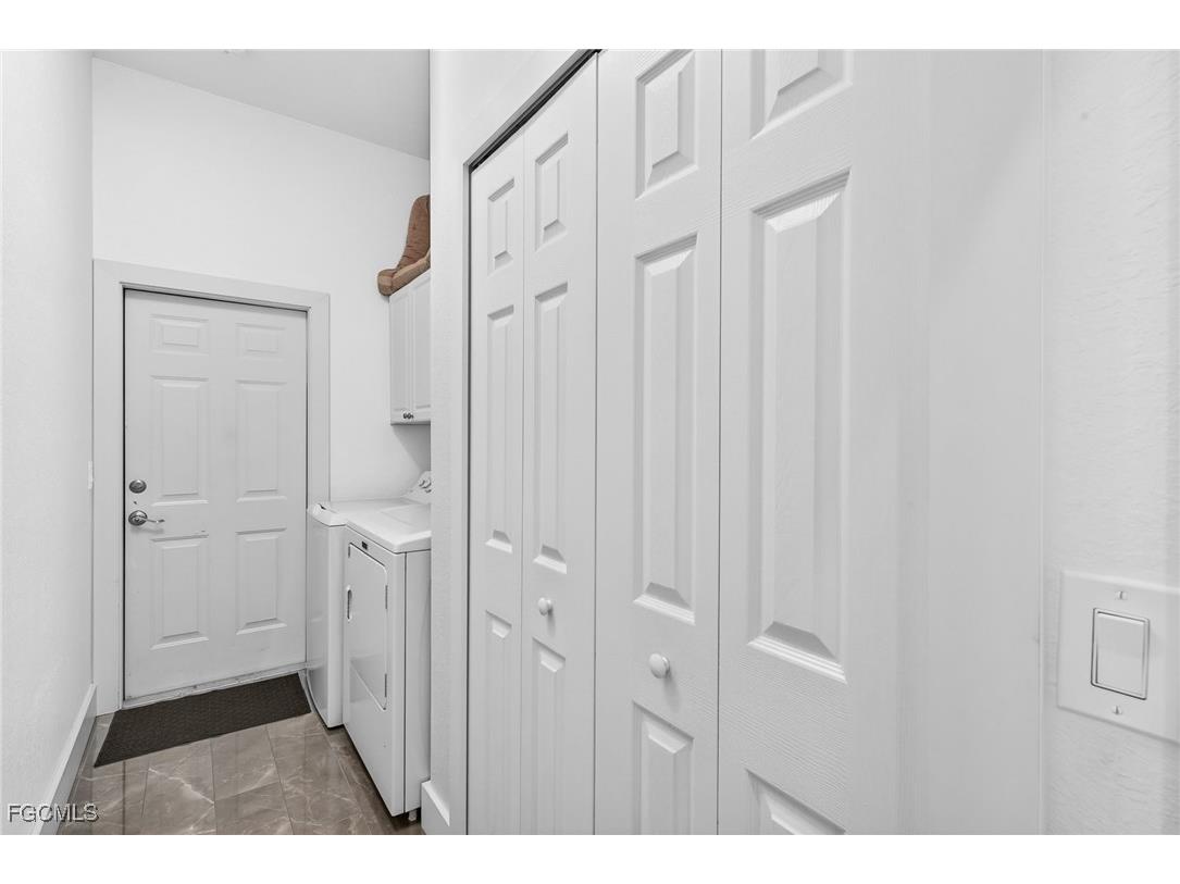 12756 Yacht Club Circle Fort Myers FL 33919 2026004922 image31