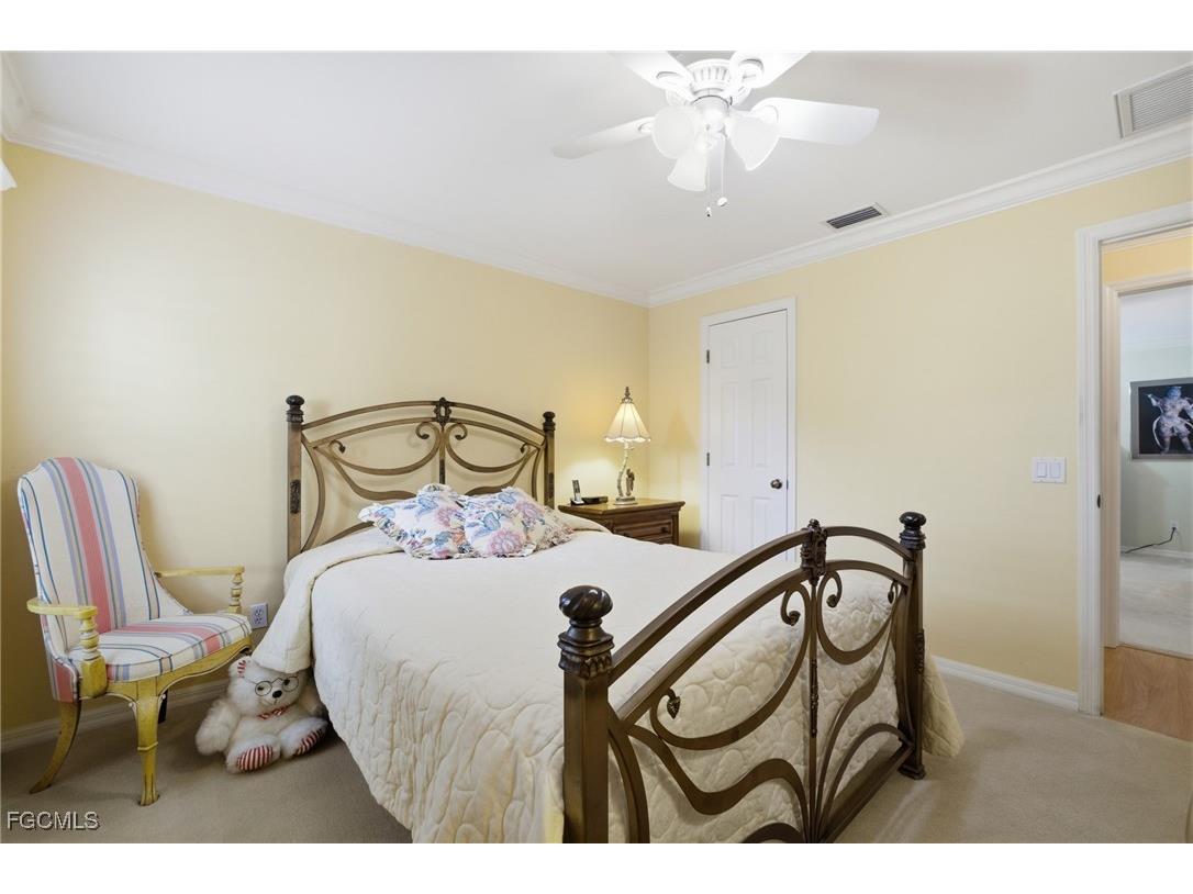 12757 Aston Oaks Drive Fort Myers FL 33912 2025019478 image26