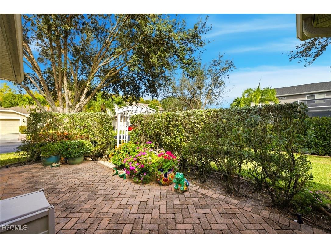 12757 Aston Oaks Drive Fort Myers FL 33912 2025019478 image42