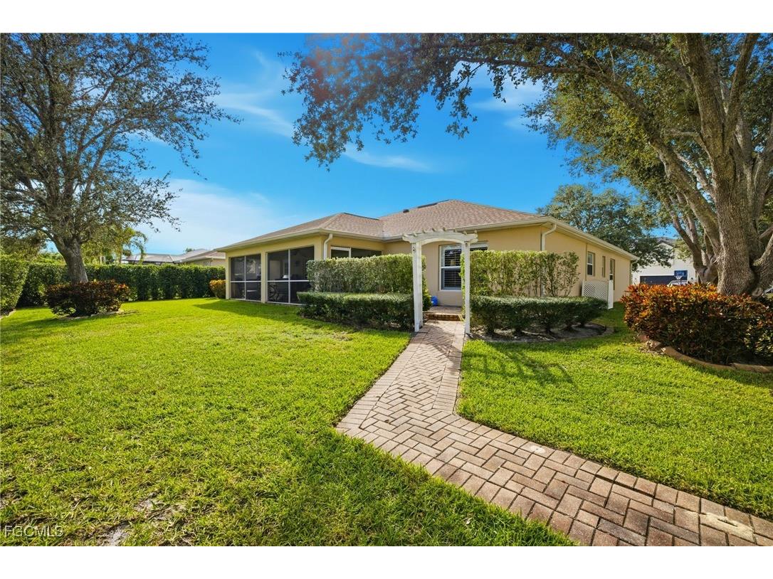 12757 Aston Oaks Drive Fort Myers FL 33912 2025019478 image45