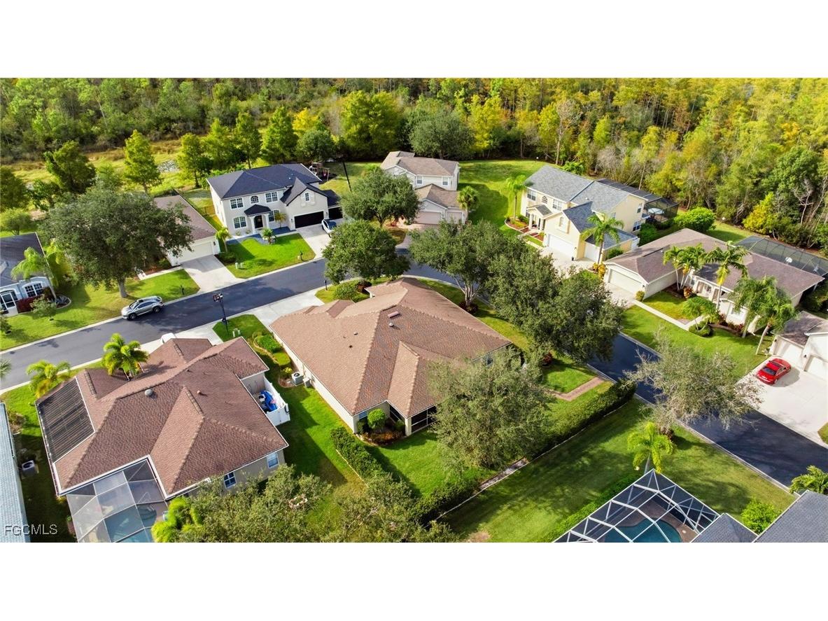12757 Aston Oaks Drive Fort Myers FL 33912 2025019478 image48