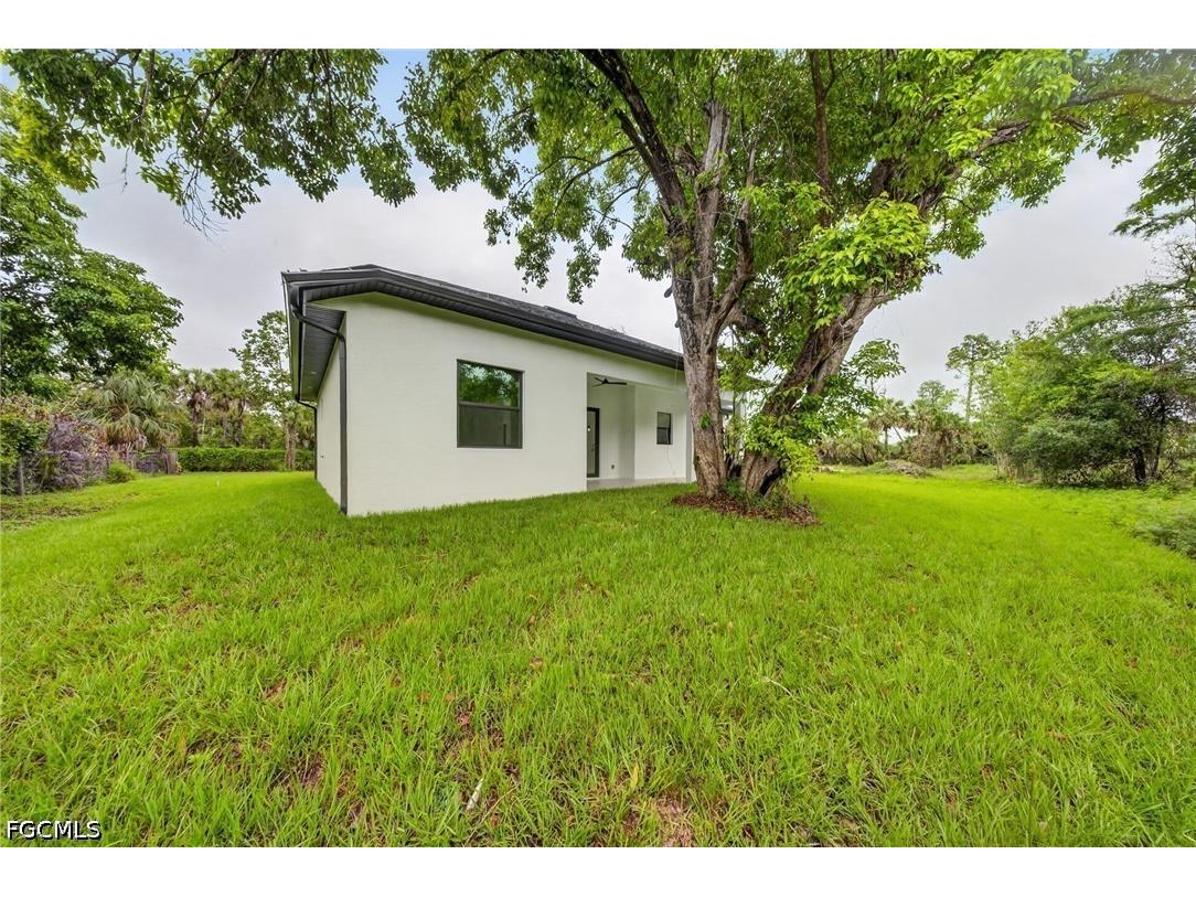 1276 Dove Tree Street Naples FL 34117 2026020621 image8