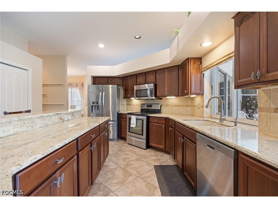 12762 Kedleston Circle Fort Myers FL 33912 2026028476 image13
