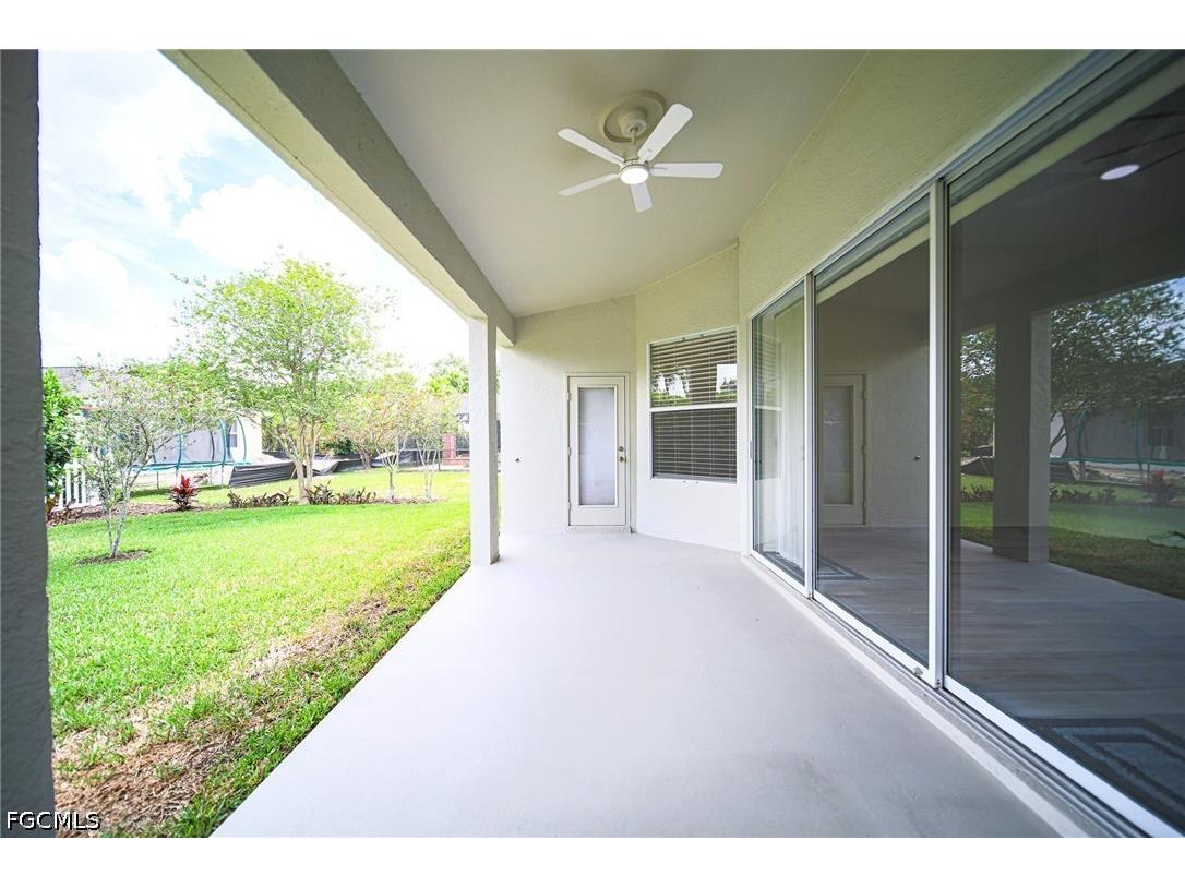 12765 Aston Oaks Drive Fort Myers FL 33912 2026016925 image31