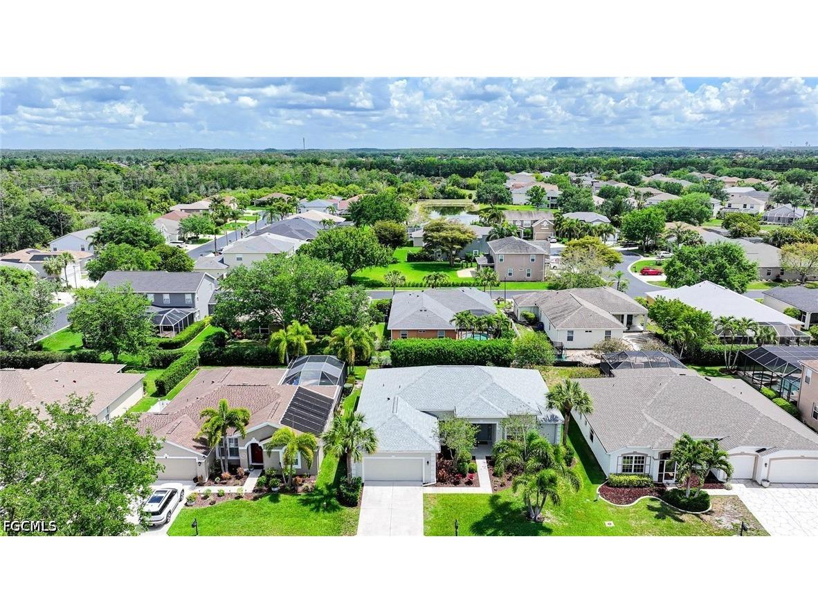 12765 Aston Oaks Drive Fort Myers FL 33912 2026016925 image36