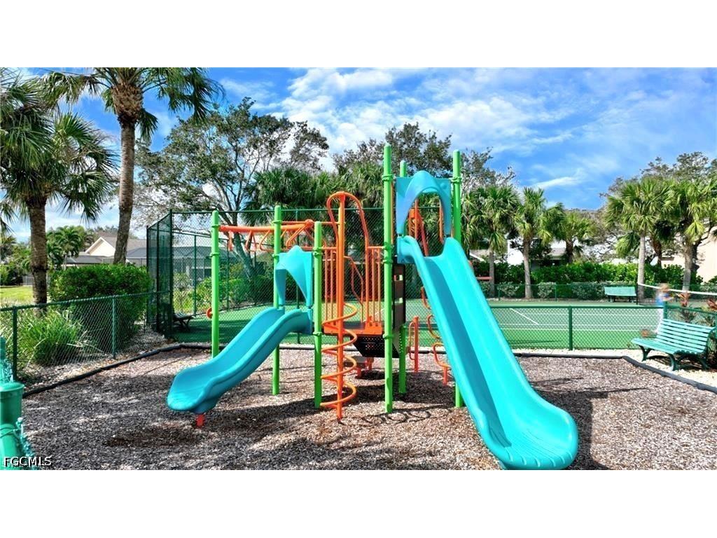 12765 Aston Oaks Drive Fort Myers FL 33912 2026016925 image42