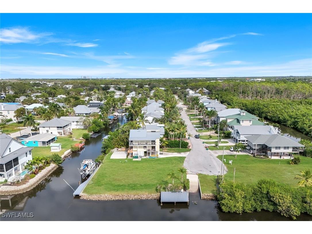 1277 Grand Canal Drive Naples FL 34110 225073903 image13