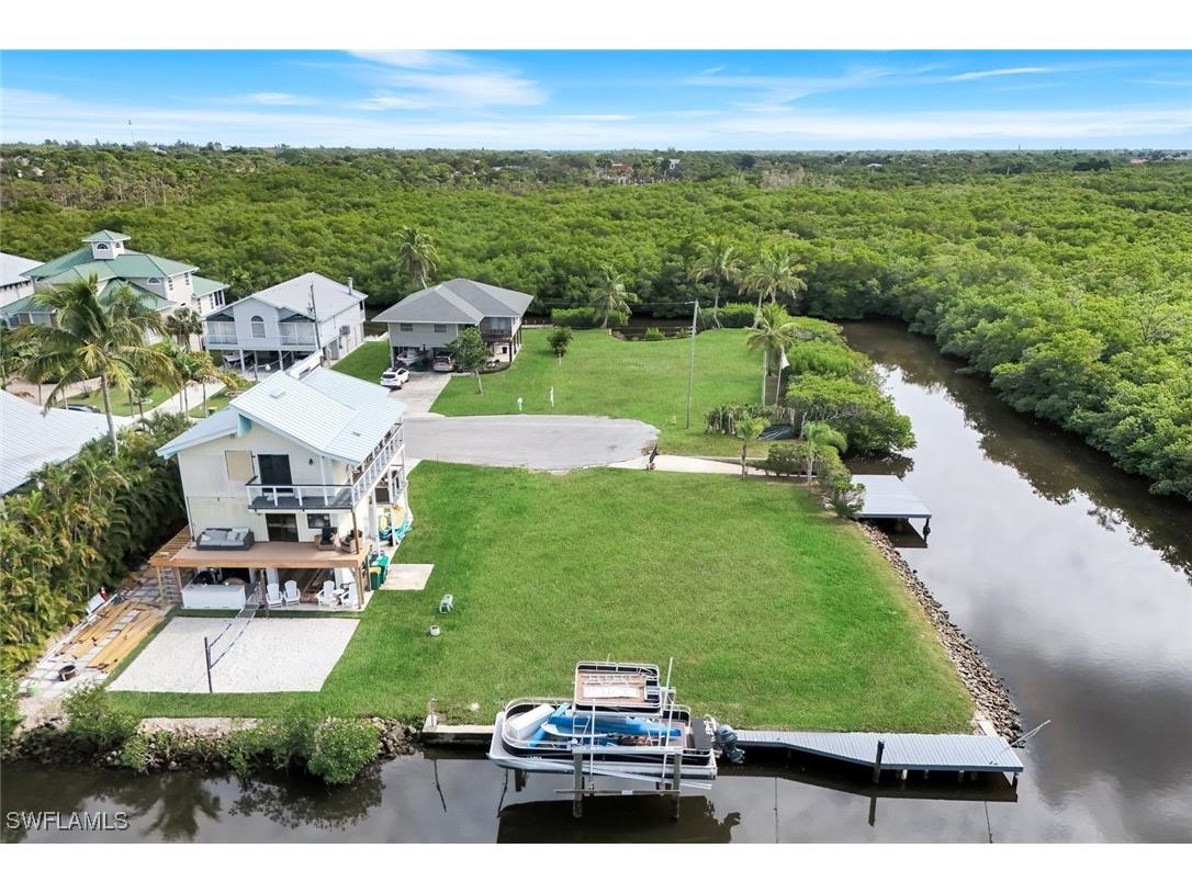 1277 Grand Canal Drive Naples FL 34110 225073903 image2