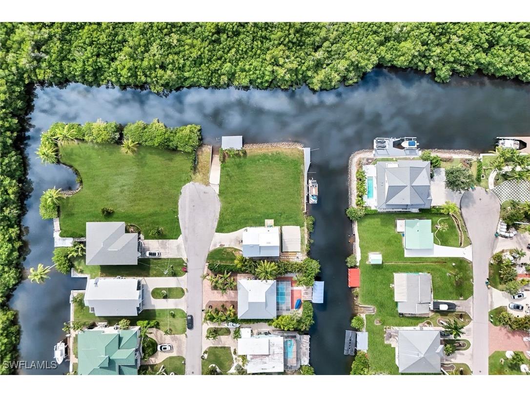 1277 Grand Canal Drive Naples FL 34110 225073903 image7
