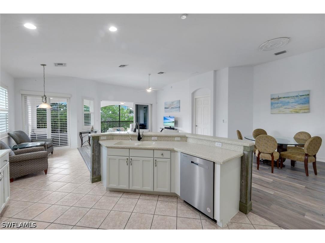 1277 Rialto Way #201 Naples FL 34114 226020774 image11