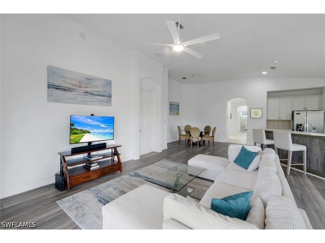 1277 Rialto Way #201 Naples FL 34114 226020774 image4
