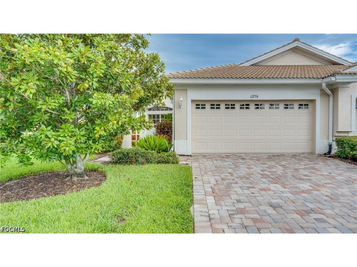 12774 Devonshire Lakes Circle Fort Myers FL 33913 2026031479 image2