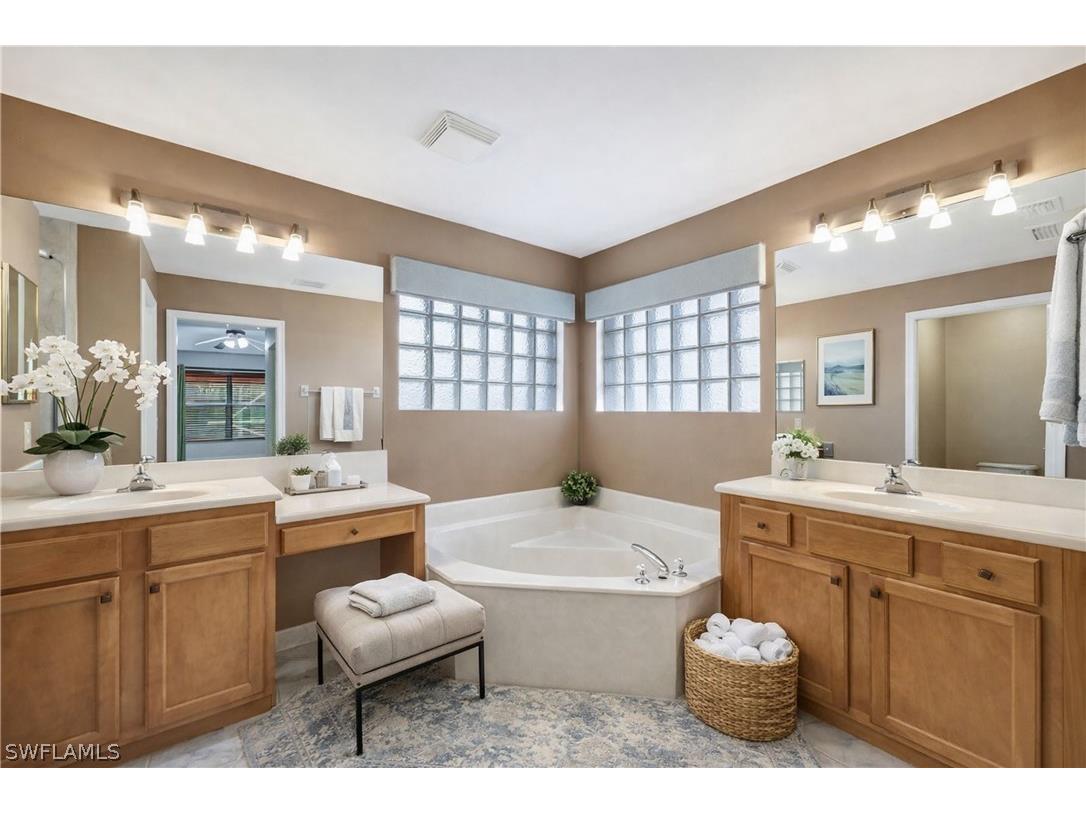 1278 Barrigona Court Naples FL 34119 226009297 image5