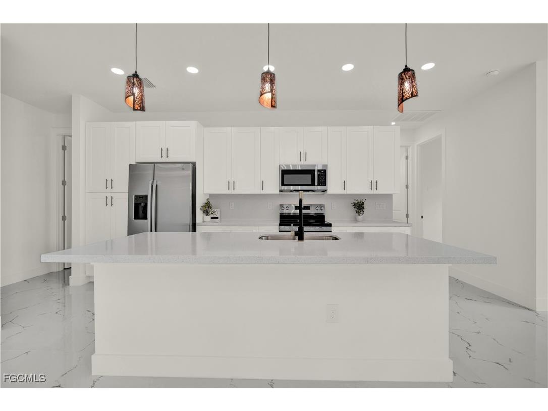 1278 Miliken Terrace Port Charlotte FL 33953 2025009963 image3