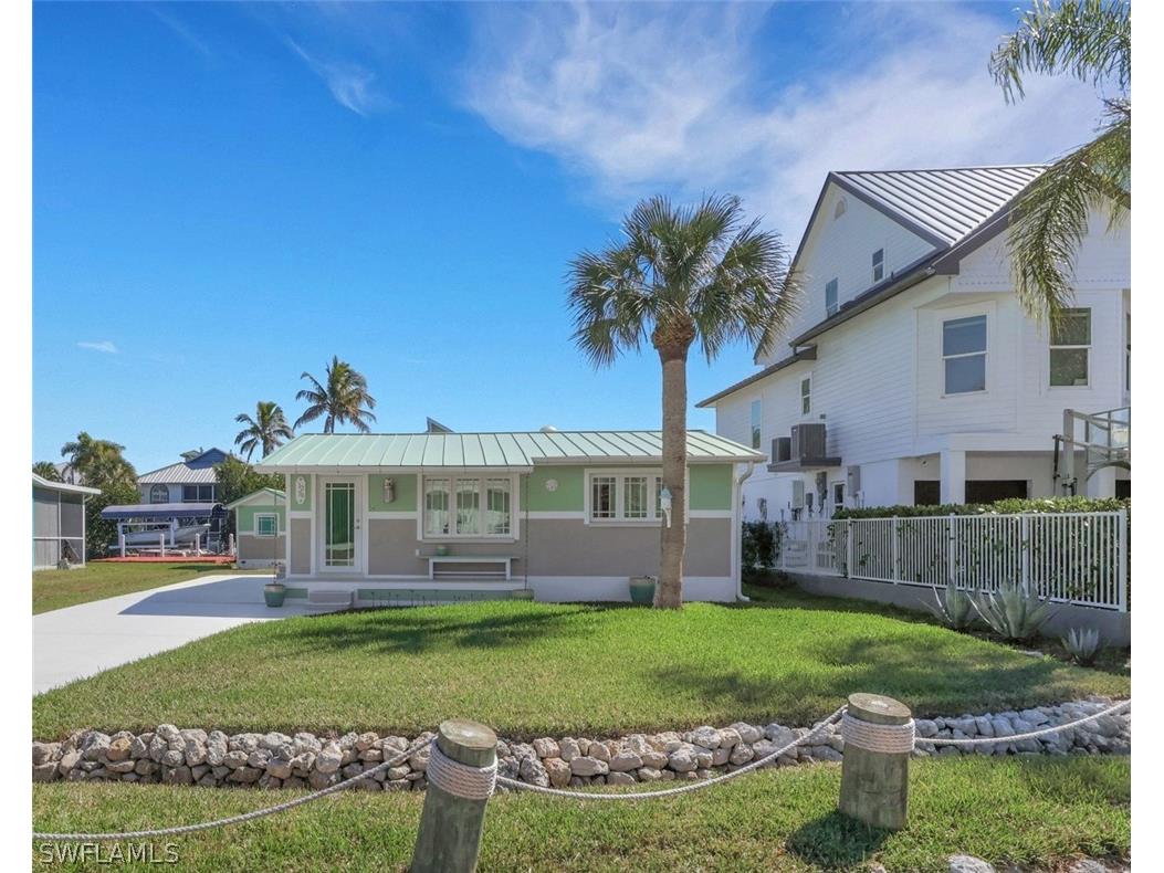 1278 Rainbow Court Naples FL 34110 226010890 image2