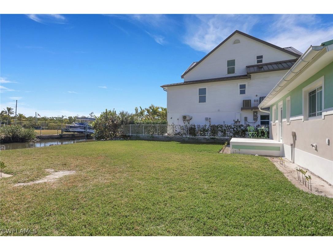1278 Rainbow Court Naples FL 34110 226010890 image32
