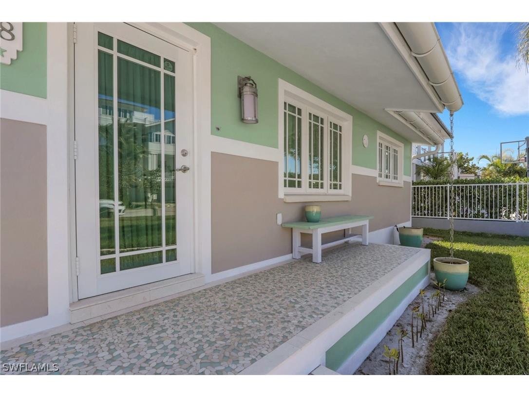 1278 Rainbow Court Naples FL 34110 226010890 image4