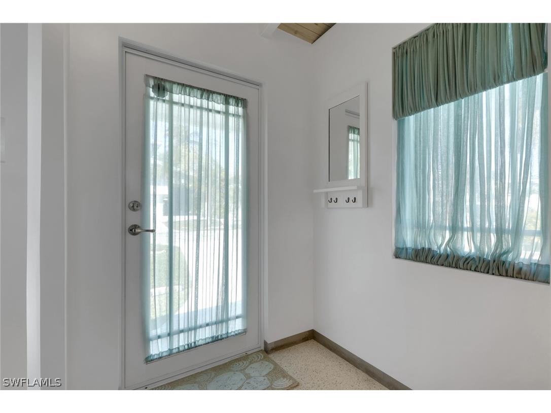 1278 Rainbow Court Naples FL 34110 226010890 image5
