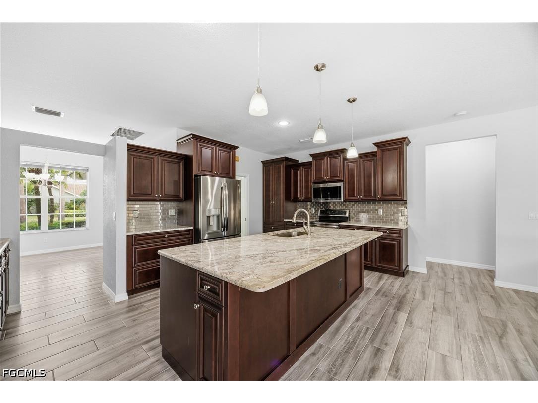 12781 Meadow Pine Lane Fort Myers FL 33913 2026019015 image4