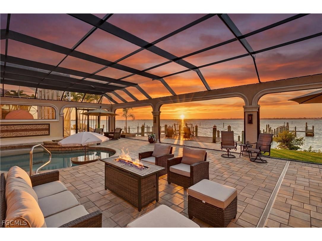 12782 Yacht Club Circle Fort Myers FL 33919 2026006583 image1