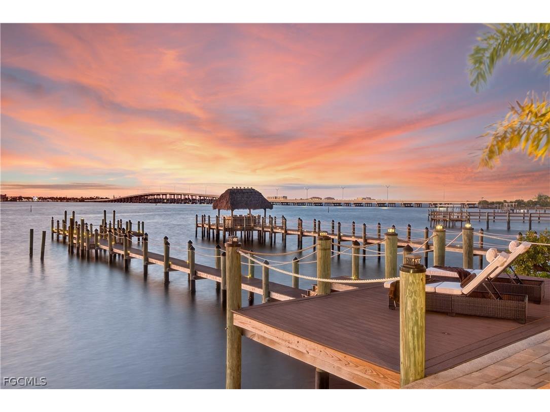 12782 Yacht Club Circle Fort Myers FL 33919 2026006583 image2