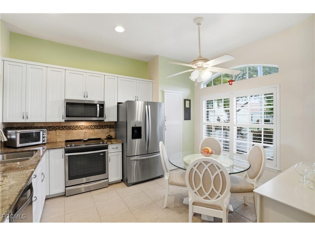 12784 Devonshire Lakes Circle Fort Myers FL 33913 2025013485 image12