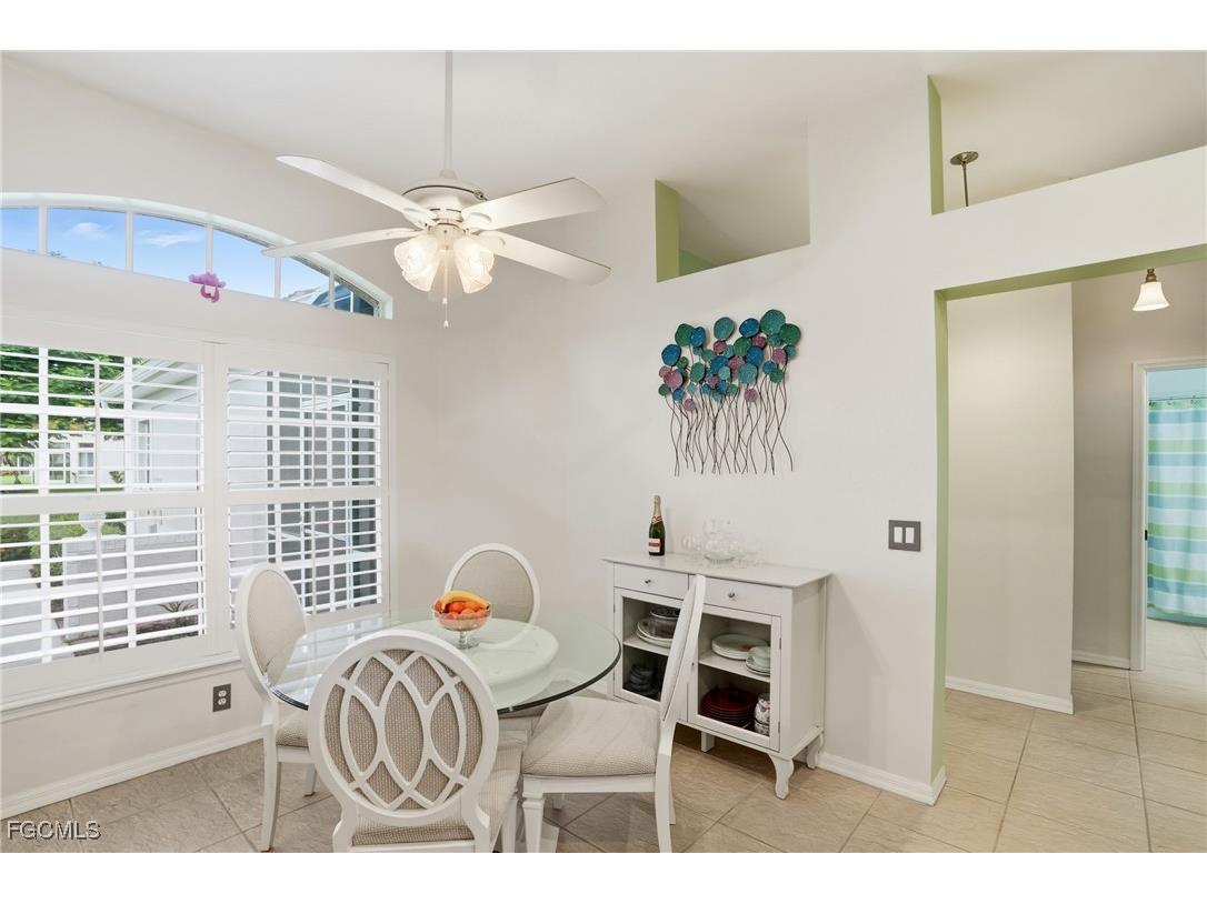 12784 Devonshire Lakes Circle Fort Myers FL 33913 2025013485 image8