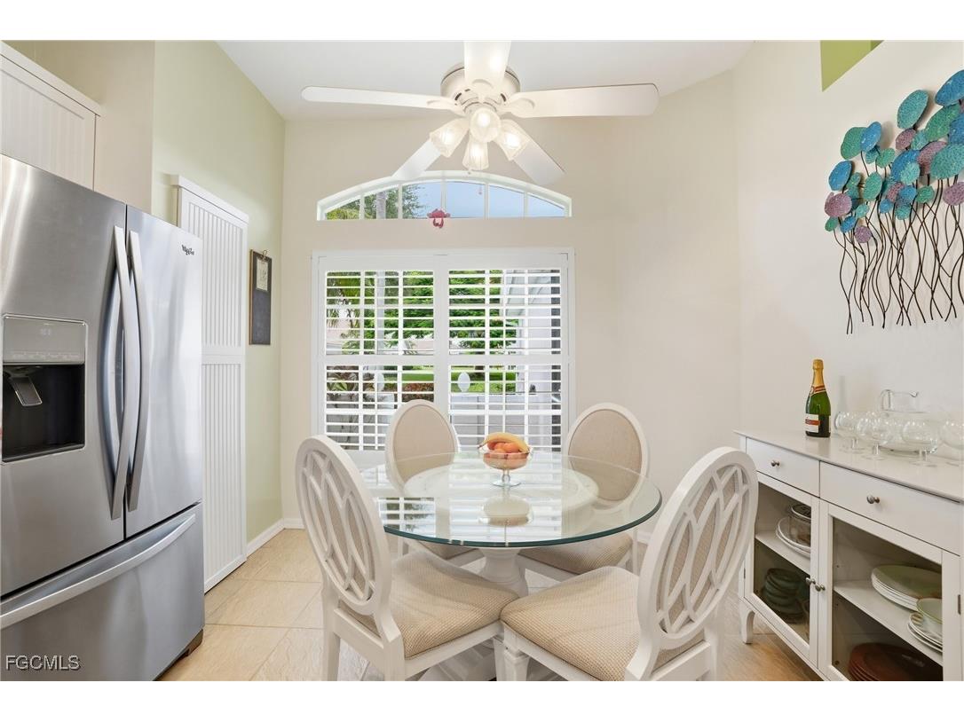 12784 Devonshire Lakes Circle Fort Myers FL 33913 2025013485 image9