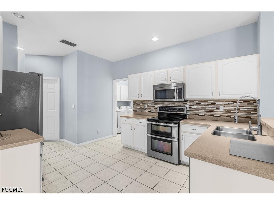 12786 Meadow Hawk Drive Fort Myers FL 33912 2026021562 image9