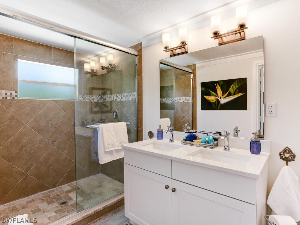 1279 10th Avenue N Naples FL 34102 226008076 image21