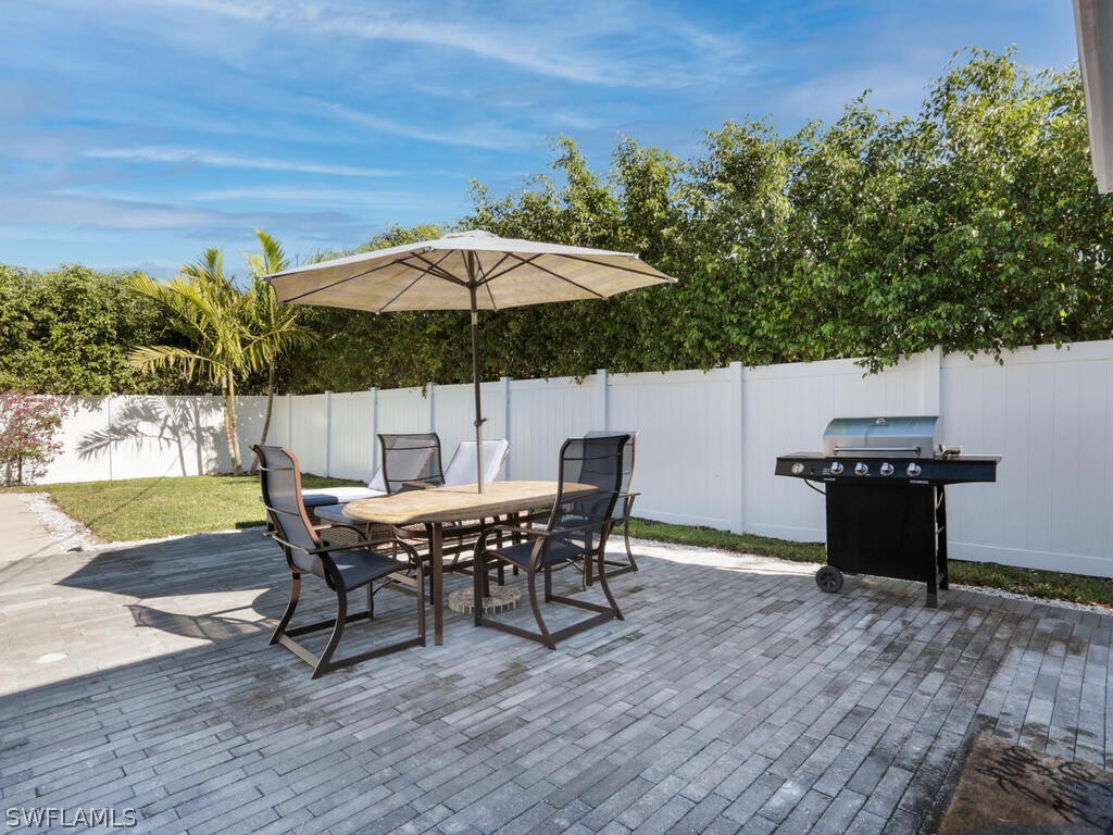 1279 10th Avenue N Naples FL 34102 226008076 image28