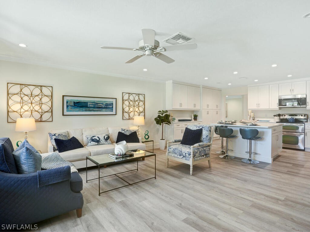 1279 10th Avenue N Naples FL 34102 226008076 image4