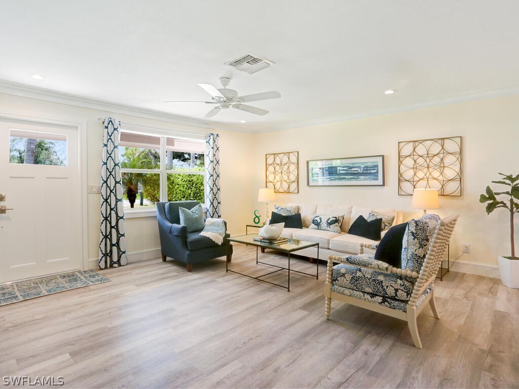 1279 10th Avenue N Naples FL 34102 226008076 image5